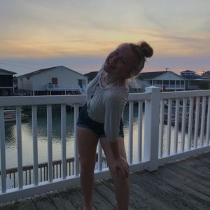 Meet your Posher, Makayley